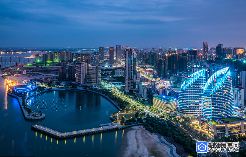 酒店等高端配套环拥依傍万达广场,兼得自然与繁华占位湛江cbd轴芯